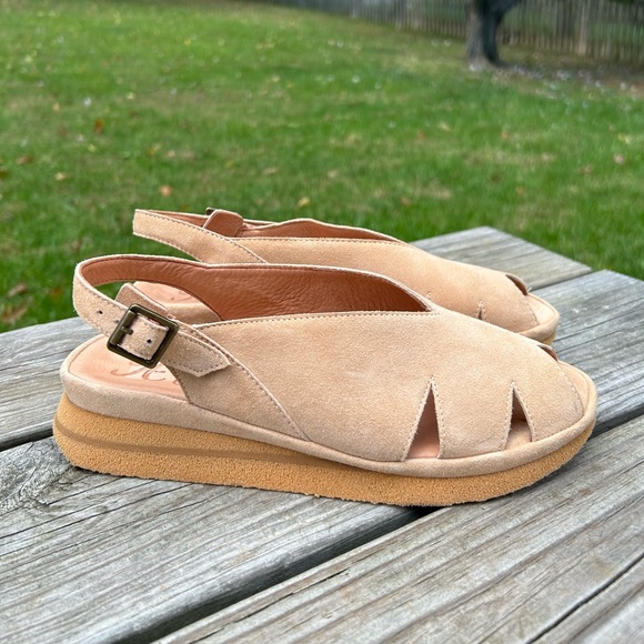YES Brand Shoes April Peeptoe Slingback Mini Wedge Tan 40 9 - Picture 4 of 12